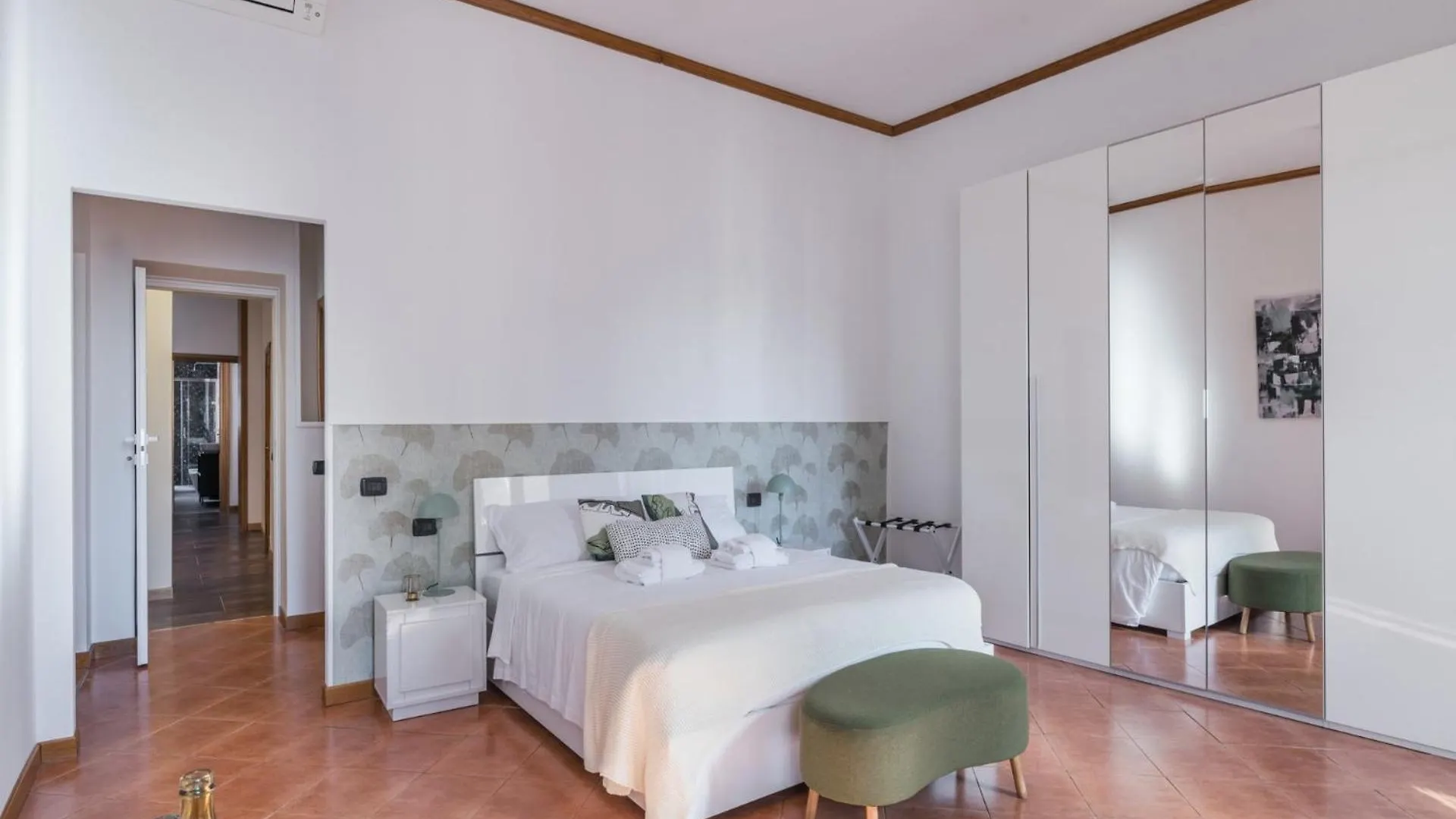 The Best Rent - Four-Room Apartment A Few Steps From The Trevi Fountain Roma