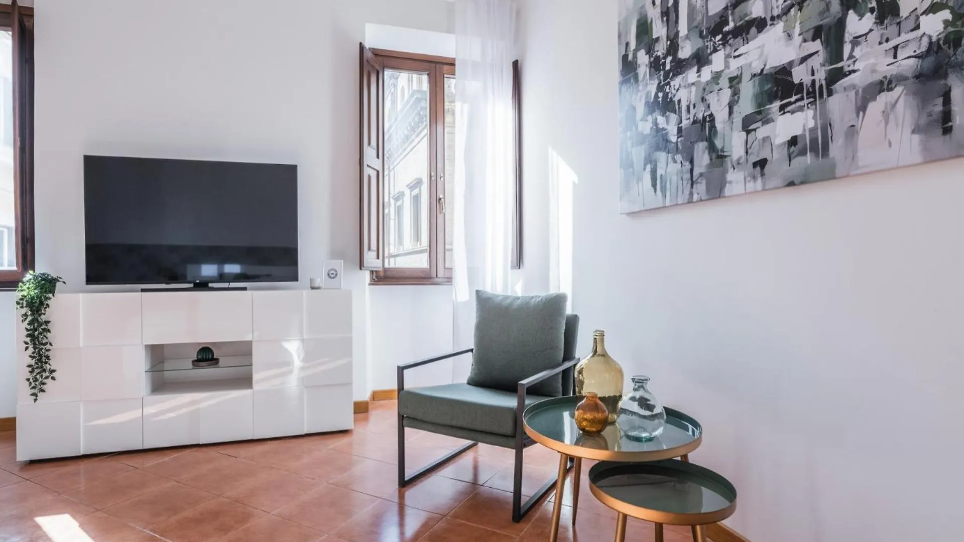 The Best Rent - Four-Room Apartment A Few Steps From The Trevi Fountain İtalya
